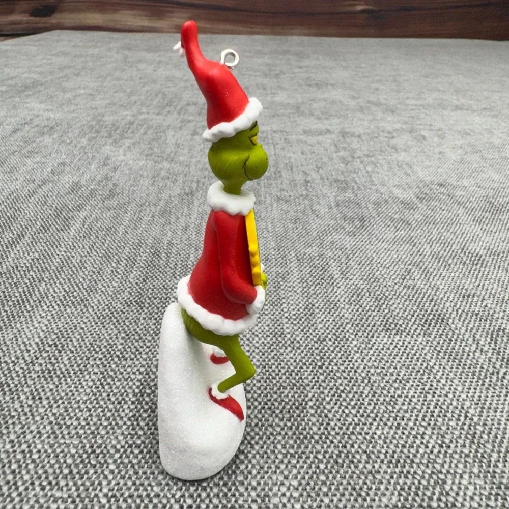 Hallmark Keepsake 2025 The Grinch A Change of Heart Christmas Ornament Boxed